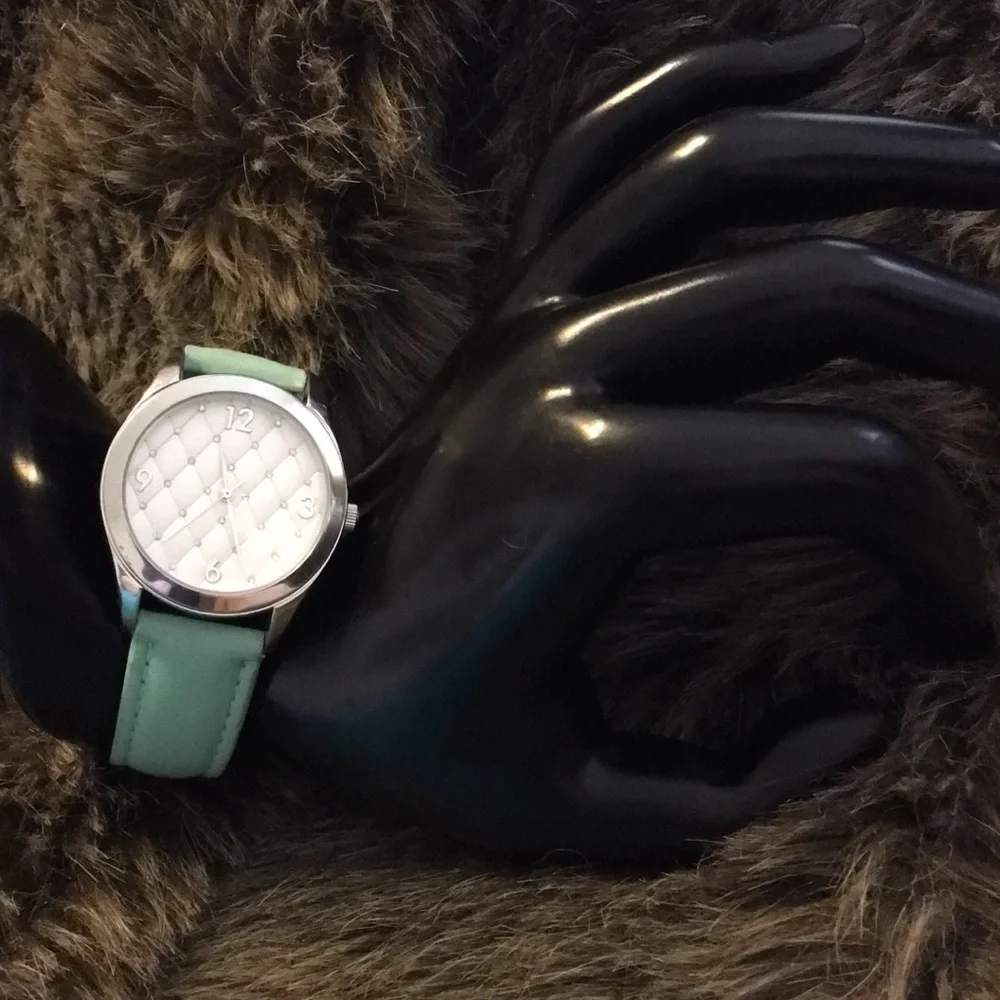 Ladies crystal quilt mint imitation leather watch